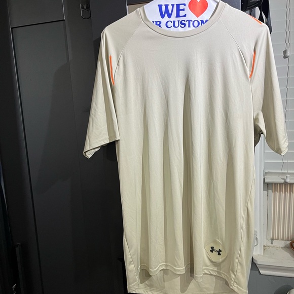 underarmour tech tee - Picture 2 of 2